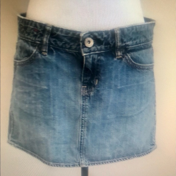 *1969 Ltd. Edition Gap Jeans denim mini skirt, size 6. Mini skirt. - Picture 3 of 7